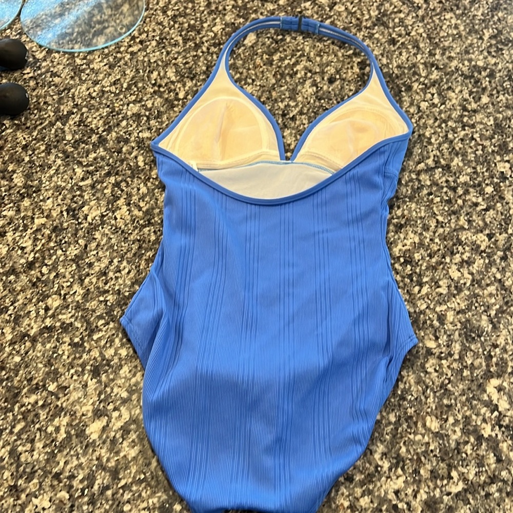 Women’s one piece blue halter swimsuit size 12 brand is Nautica - Picture 3 of 4